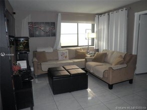 14919 SW 104th St-Unit -15-13 in Miami, FL - Building Photo - Building Photo