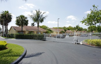 Jubilee Courtyards in Homestead, FL - Building Photo - Building Photo