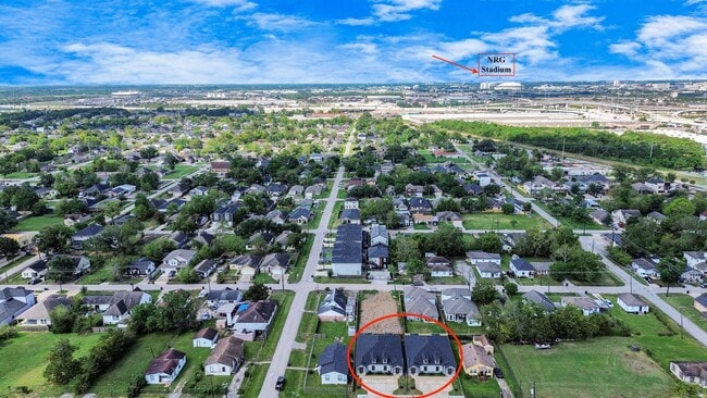 7926 Gladstone St in Houston, TX - Building Photo - Building Photo