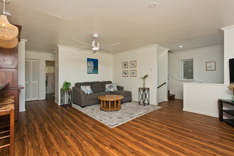 1408 Auwaiku St in Kailua, HI - Building Photo - Building Photo