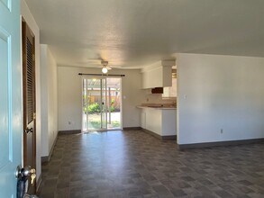 3376 Tahitian Ave in Medford, OR - Building Photo - Building Photo