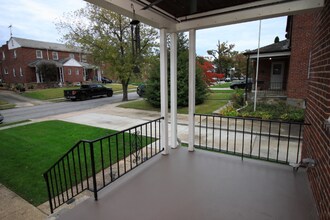 2807 Harview Ave in Baltimore, MD - Building Photo - Building Photo