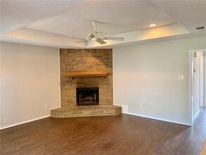 541 Canary Ln in Red Oak, TX - Building Photo - Building Photo