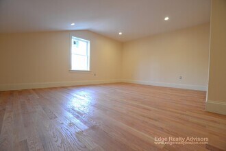 26 Bothwell Rd, Unit 1 in Boston, MA - Building Photo - Building Photo