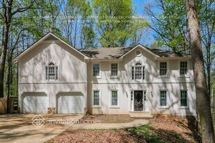130 White City Ct in Canton, GA - Building Photo