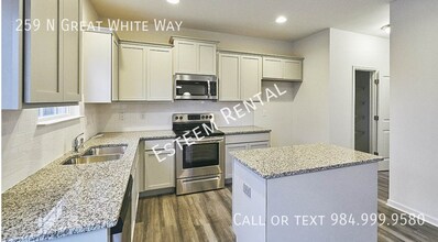 259 N Great White Way in Clayton, NC - Building Photo - Building Photo