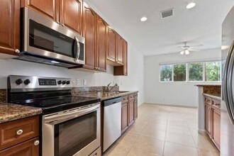 6120 SE Portofino Cir in Hobe Sound, FL - Building Photo - Building Photo