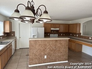 3806 Miho in San Antonio, TX - Building Photo - Building Photo