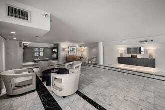 1025 S Shepherd Dr in Houston, TX - Building Photo - Building Photo