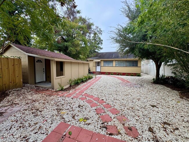 property at 1631 Thacker Ave