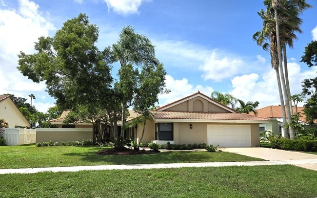 11354 Island Lakes Ln