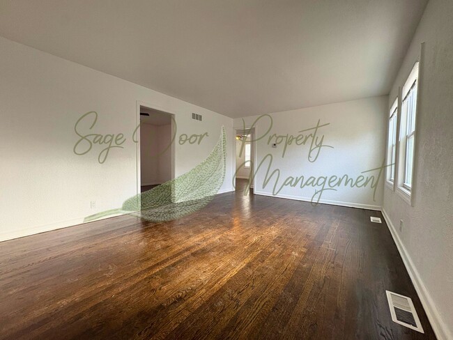 11316 East 40th St S in Independence, MO - Building Photo - Building Photo