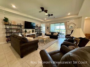 18253 Everson Miles Cir in North Fort Myers, FL - Building Photo - Building Photo