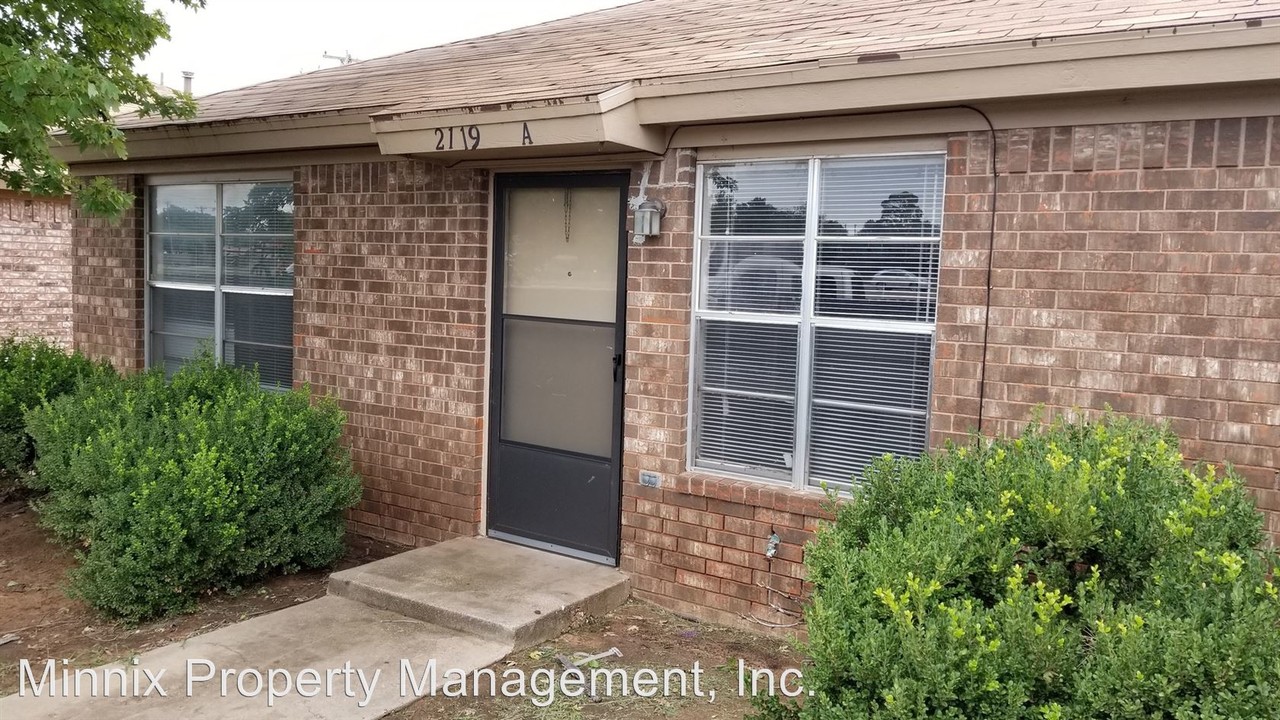 2119 S Loop 289 in Lubbock, TX - Building Photo