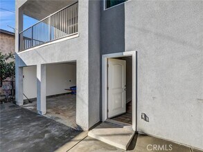 1231 S Rowan Ave in Los Angeles, CA - Building Photo - Building Photo