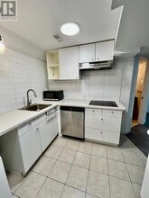 5 King William Crescent in Richmond Hill, ON - Building Photo - Building Photo