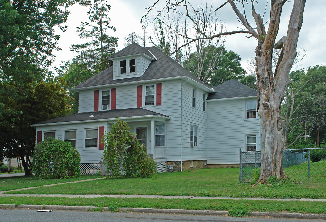 136 S Parke St in Aberdeen, MD - Building Photo