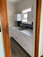 3821 Wayne Ave, Unit 4 in Dayton, OH - Building Photo - Building Photo