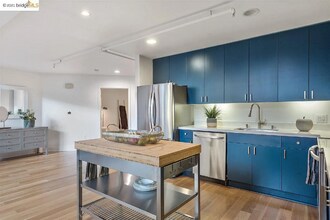 311 Oak St in Oakland, CA - Foto de edificio - Building Photo