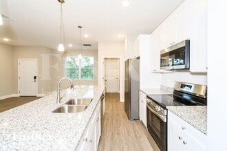 3140 Halsey Ave SE in Palm Bay, FL - Building Photo - Building Photo