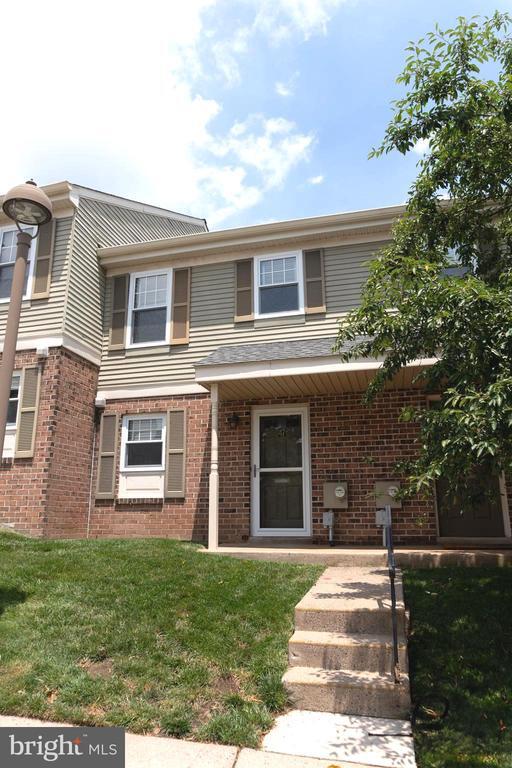 47 Winston Ct