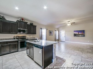 8915 Ramelle Cove in San Antonio, TX - Building Photo - Building Photo