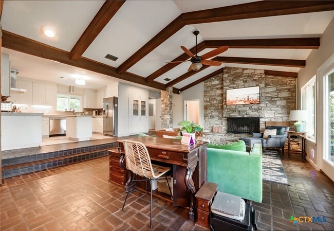 property at 948 Encino Dr