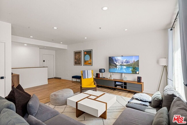 property at 6020 S Seabluff Dr
