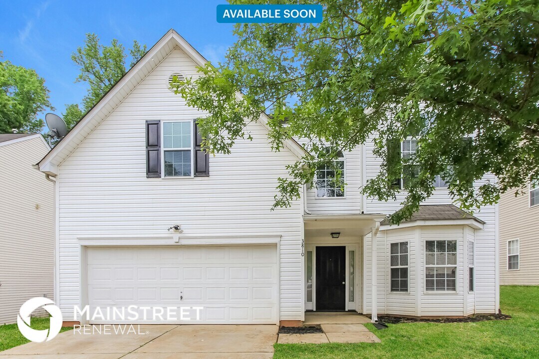3810 Pauline Ln in Charlotte, NC - Building Photo