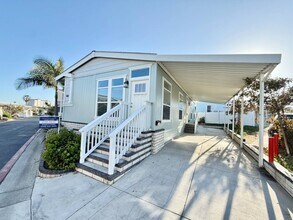 80 Huntington St in Huntington Beach, CA - Building Photo - Building Photo