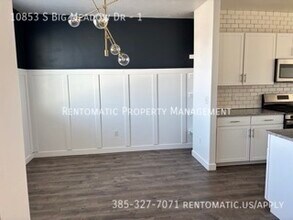 10853 Big Meadow Dr in South Jordan, UT - Building Photo - Building Photo