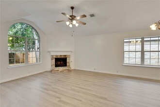 10932 Mint Julep Dr in Austin, TX - Building Photo - Building Photo