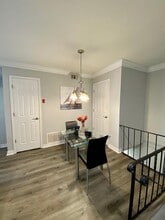 146 Lake Pointe Dr in Middle Island, NY - Building Photo - Building Photo