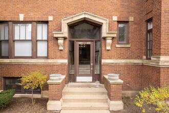 843-849 Ridge Ave in Evanston, IL - Building Photo - Building Photo