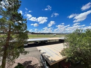 1200 E River Rd in Tucson, AZ - Foto de edificio - Building Photo