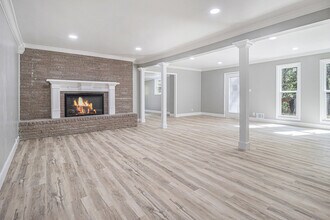 2806 Chaucer Dr SW in Atlanta, GA - Building Photo - Building Photo