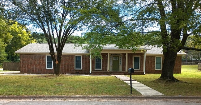 property at 1002 15th Ave SW