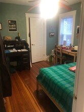 60 Hamilton St, Unit 1 in Medford, MA - Building Photo - Building Photo