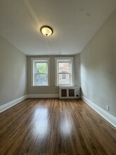 1092 Commonwealth Ave, Unit 403 in Boston, MA - Foto de edificio - Building Photo