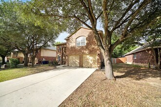 194 Laceleaf Ln in Cibolo, TX - Building Photo - Building Photo