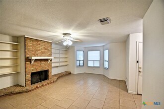 736 Summerwood Dr in New Braunfels, TX - Building Photo - Building Photo