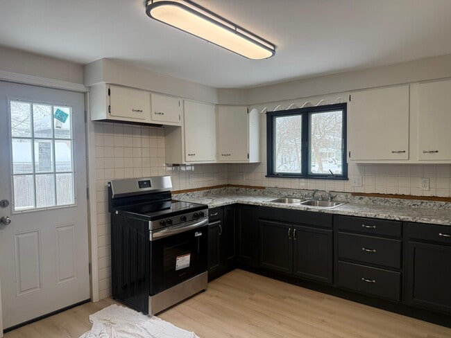 property at 909 West Ave