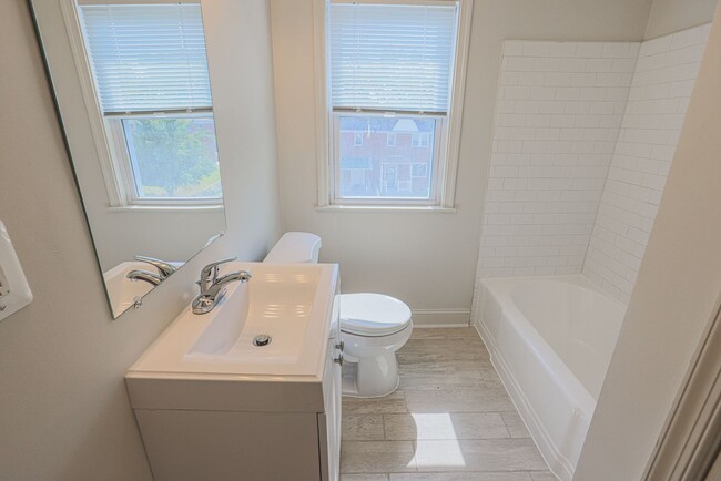 property at 5662 Kavon Ave