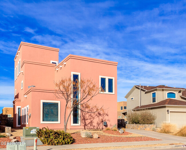 5353 Jack Marcus Dr in El Paso, TX - Building Photo - Building Photo