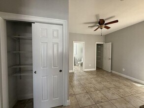 517 President in Fall River, MA - Building Photo - Building Photo