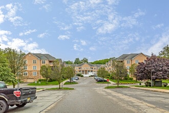 Fox Hills at Rockaway in Rockaway, NJ - Building Photo - Building Photo