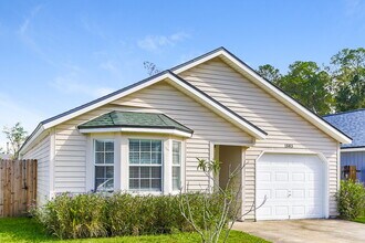 1883 Manitoba Ct S in Middleburg, FL - Foto de edificio - Building Photo