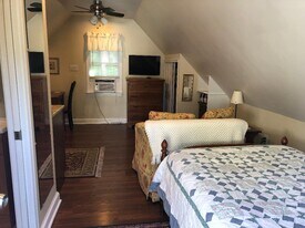 5804 Searl Ter, Unit 1 in Bethesda, MD - Building Photo