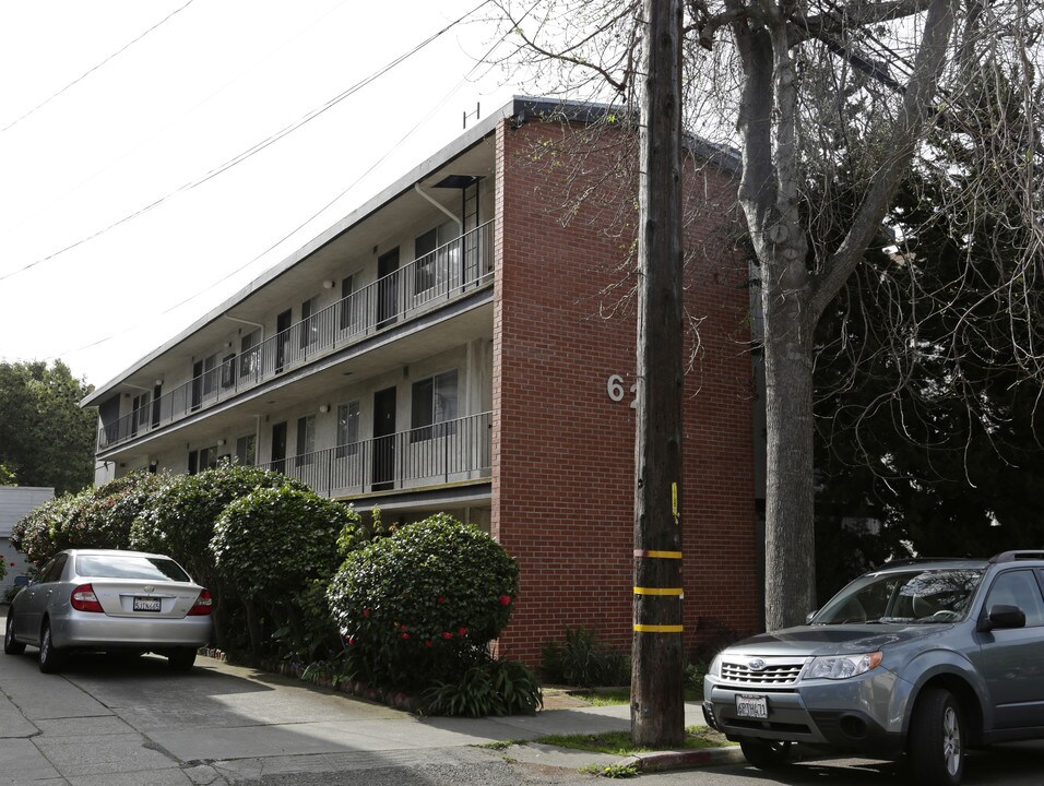 624 Mariposa Ave in Oakland, CA - Foto de edificio