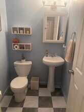 1302 Breed St in Pittsburgh, PA - Building Photo - Building Photo